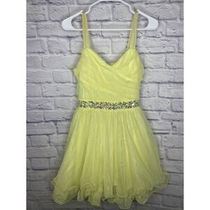 Trixxi Yellow Fit & Flare Formal HOCO Dress w/Beaded Belt & Full Skirt Size 13